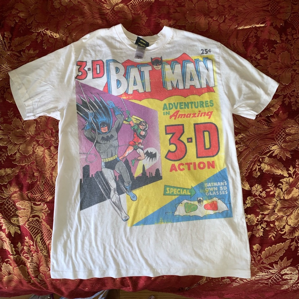 ❗️SOLD❗️ Batman Comic Styled Graphic T-Shirt